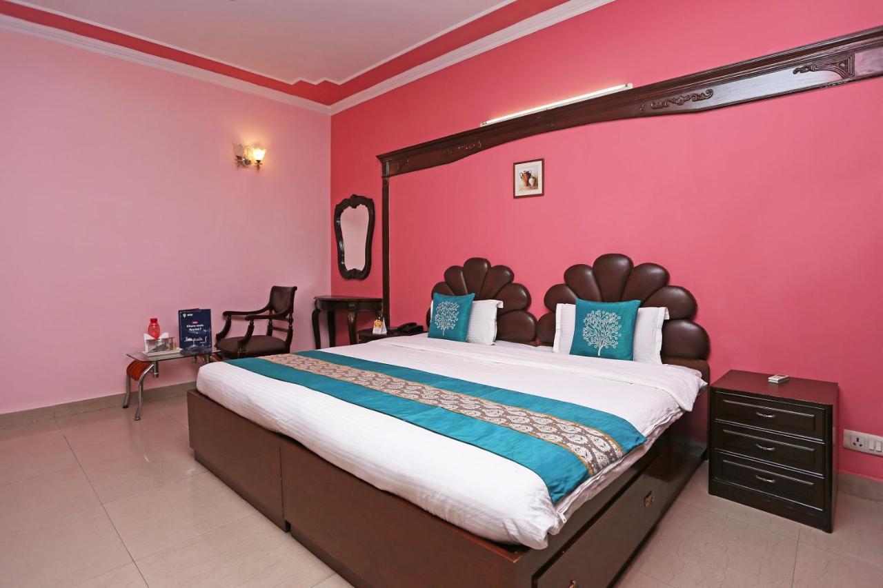 Oyo Near Mg Road Near Aravali Biodiversity Park Gurgaon Exterior foto