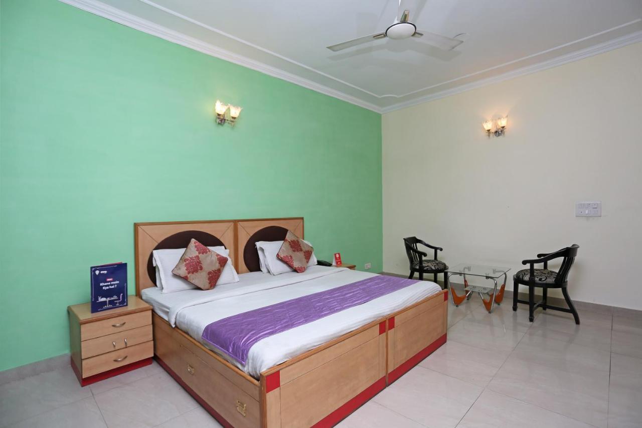 Oyo Near Mg Road Near Aravali Biodiversity Park Gurgaon Exterior foto